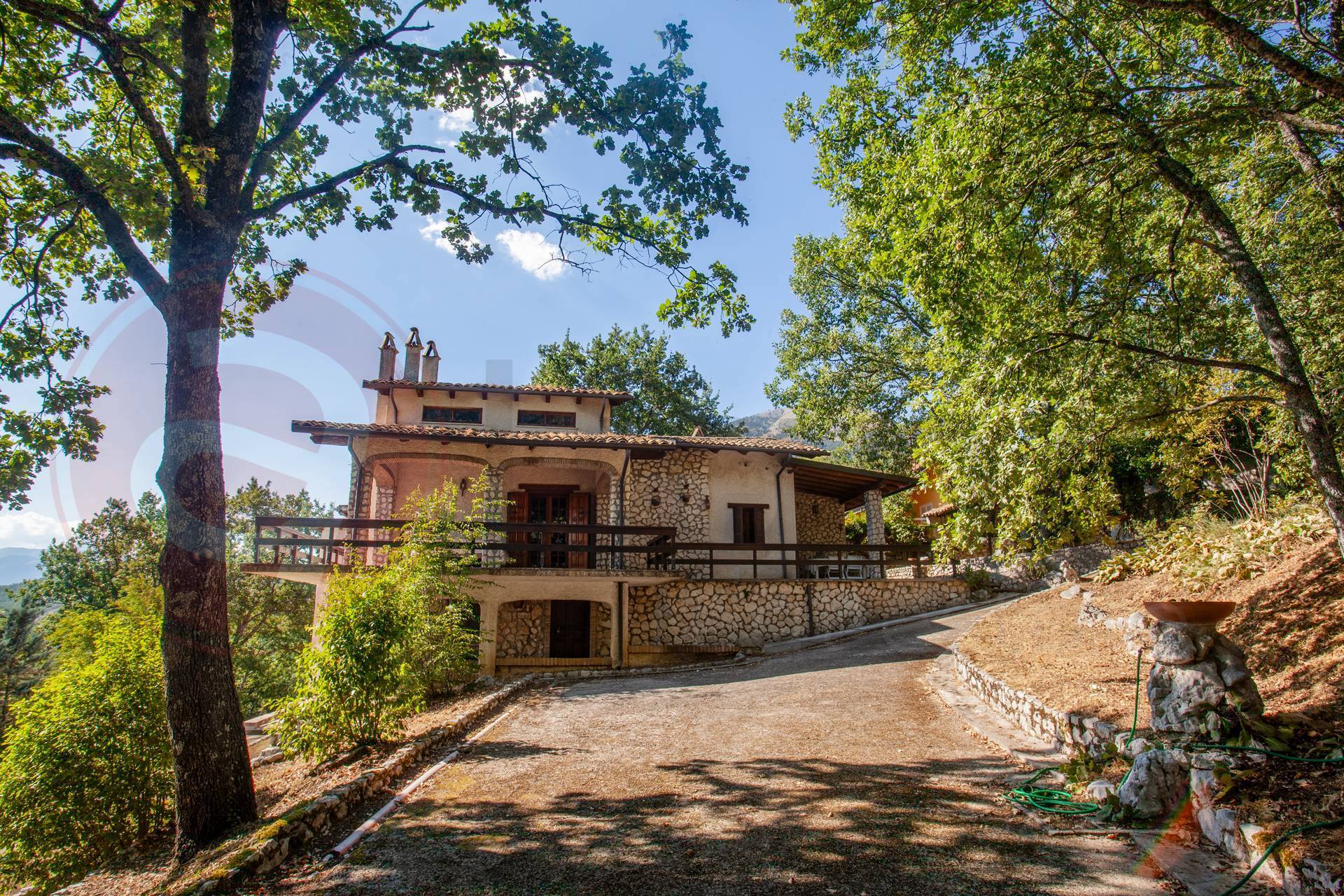 Casa indipendente in vendita a Campoli Appennino