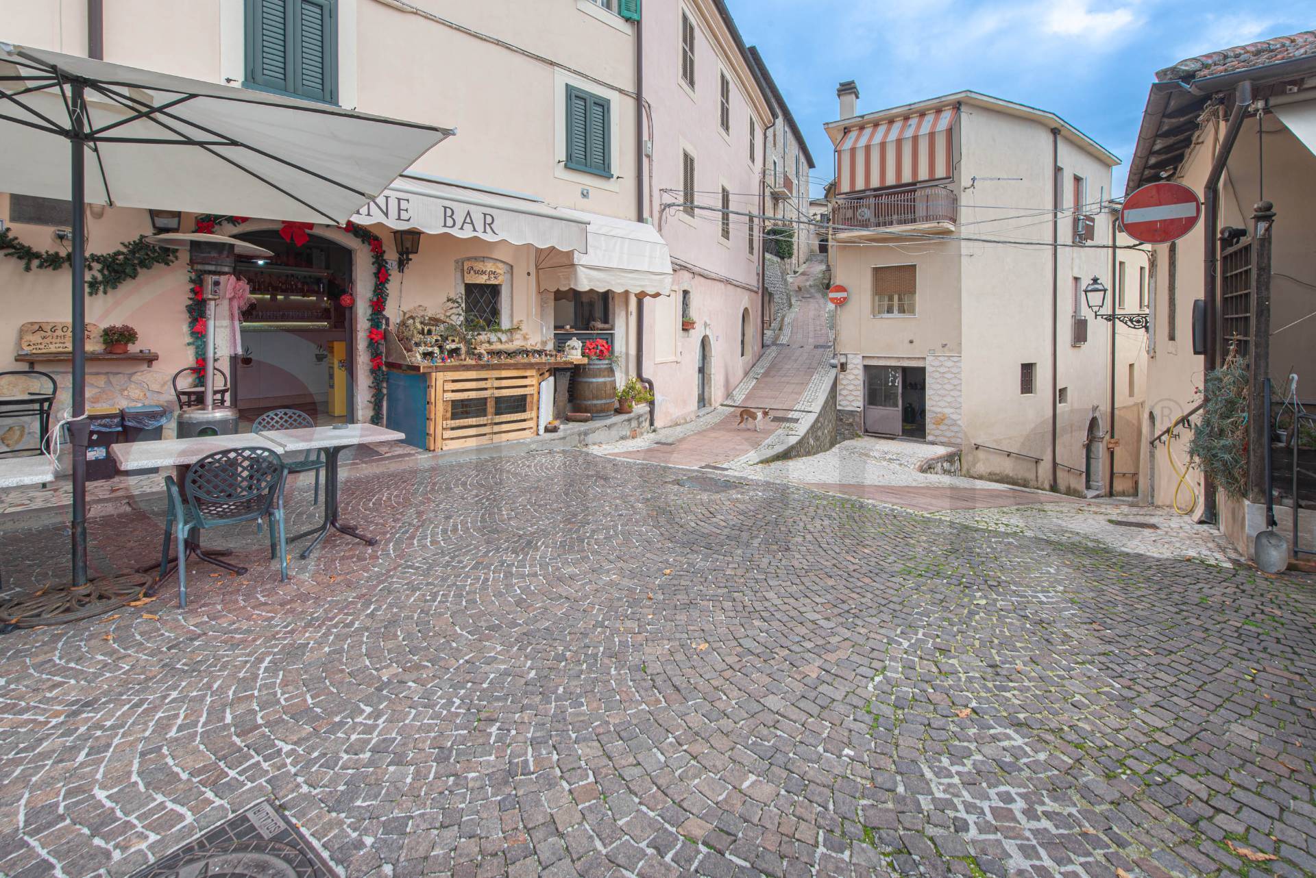 soluzione semiindipendente in vendita a Rocca d'Arce