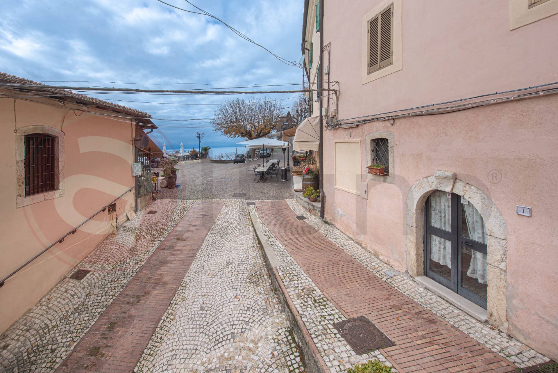 soluzione semiindipendente in vendita a Rocca d'Arce