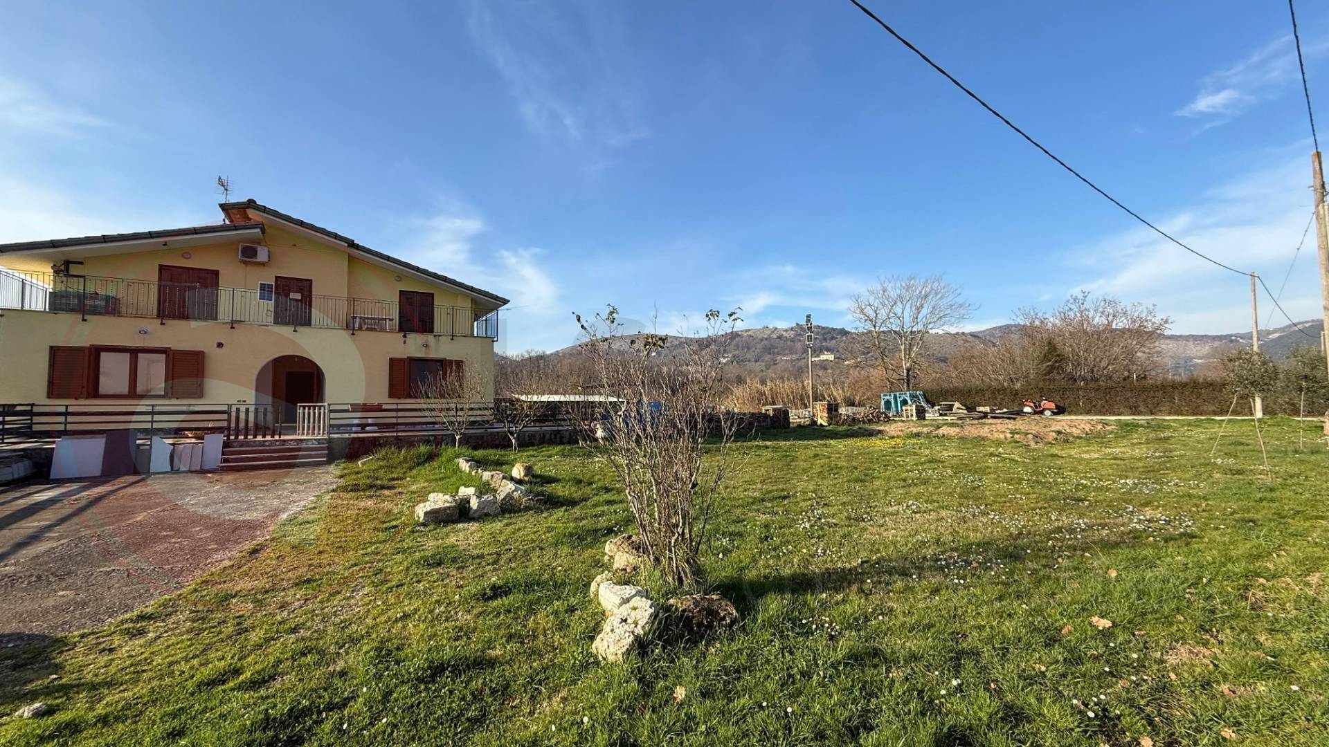 Appartamento in vendita a Colfelice