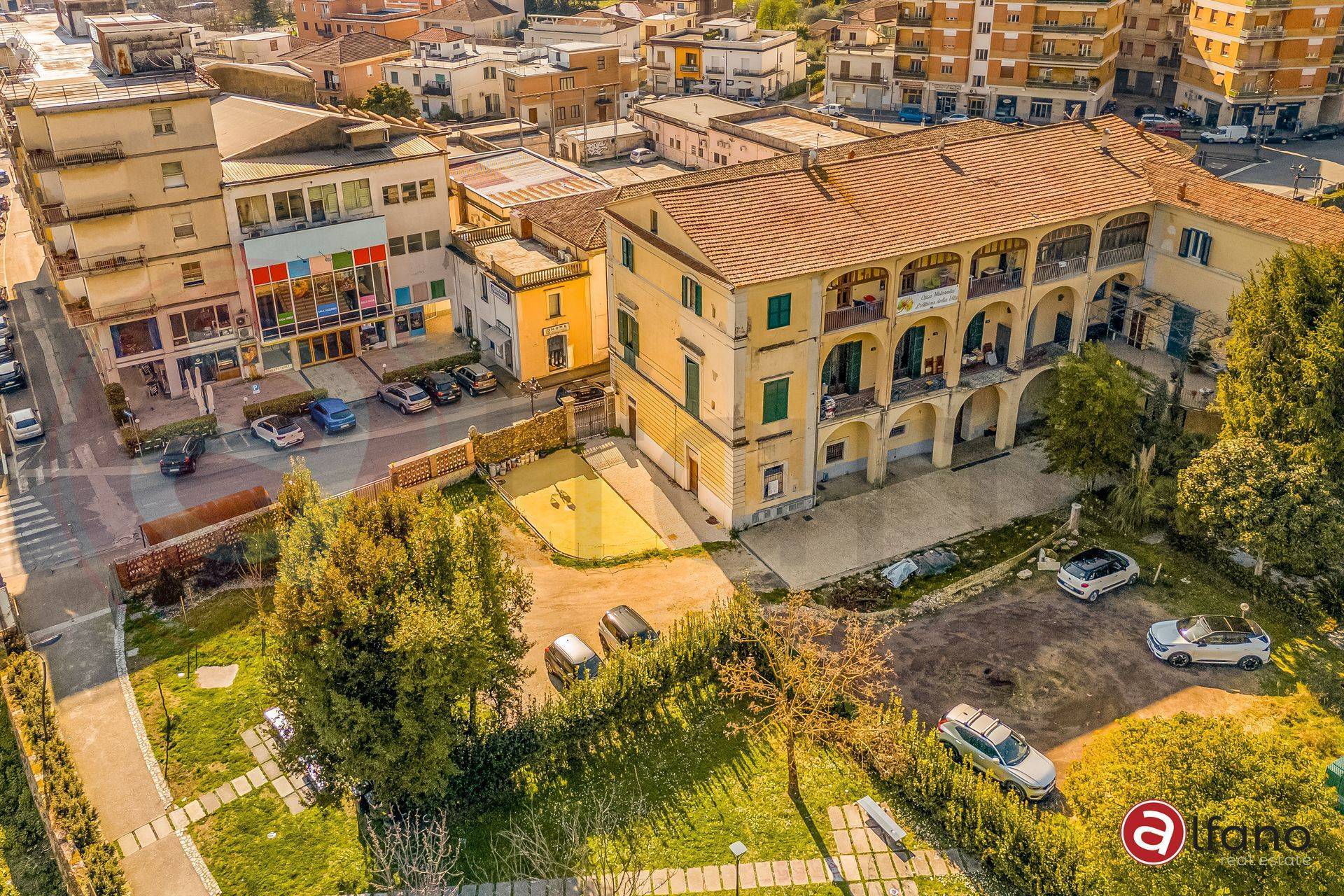 Palazzo storico in vendita a Isola del Liri