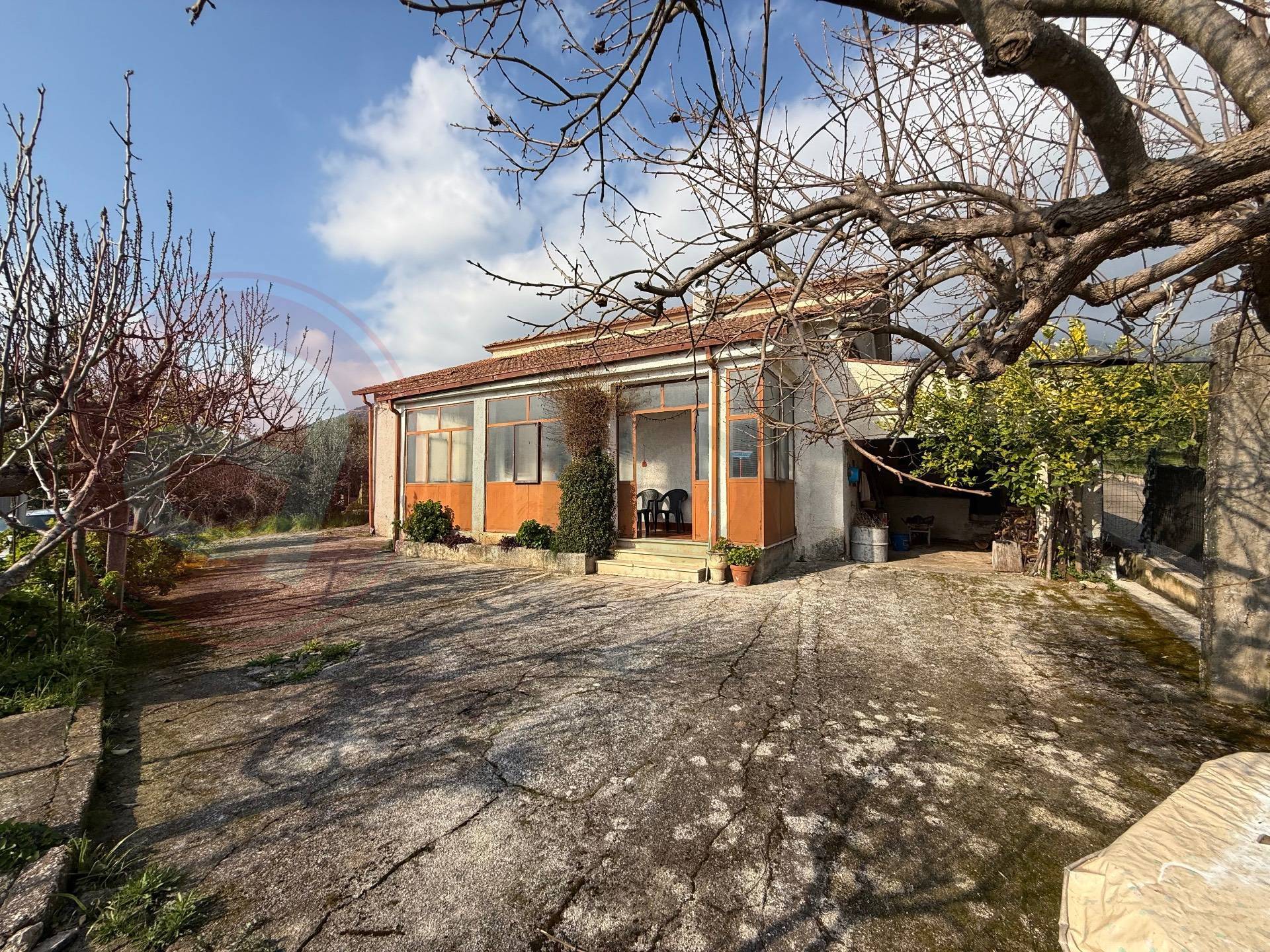 Casa indipendente in vendita a Piedimonte San Germano