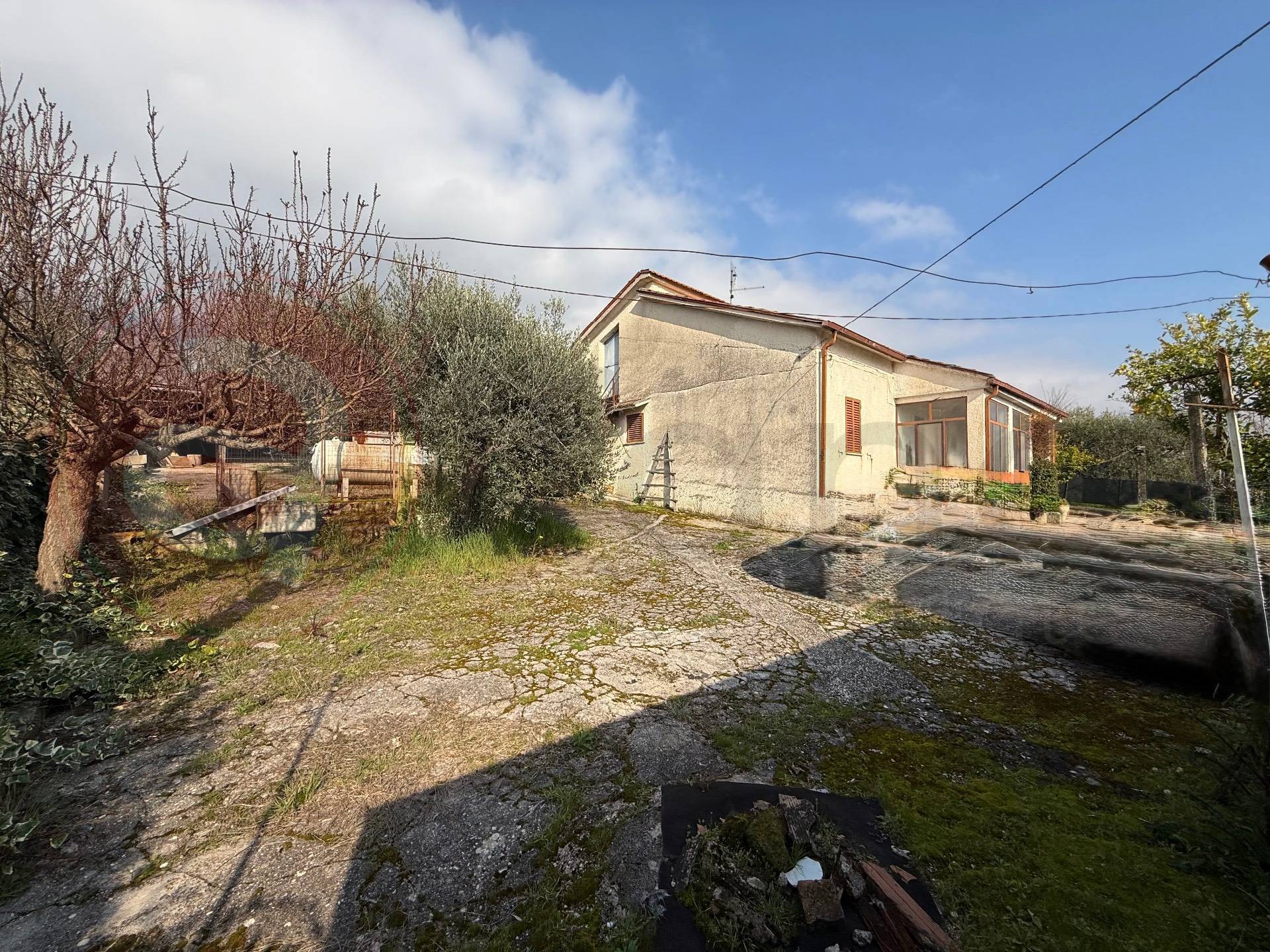 Casa indipendente in vendita a Piedimonte San Germano