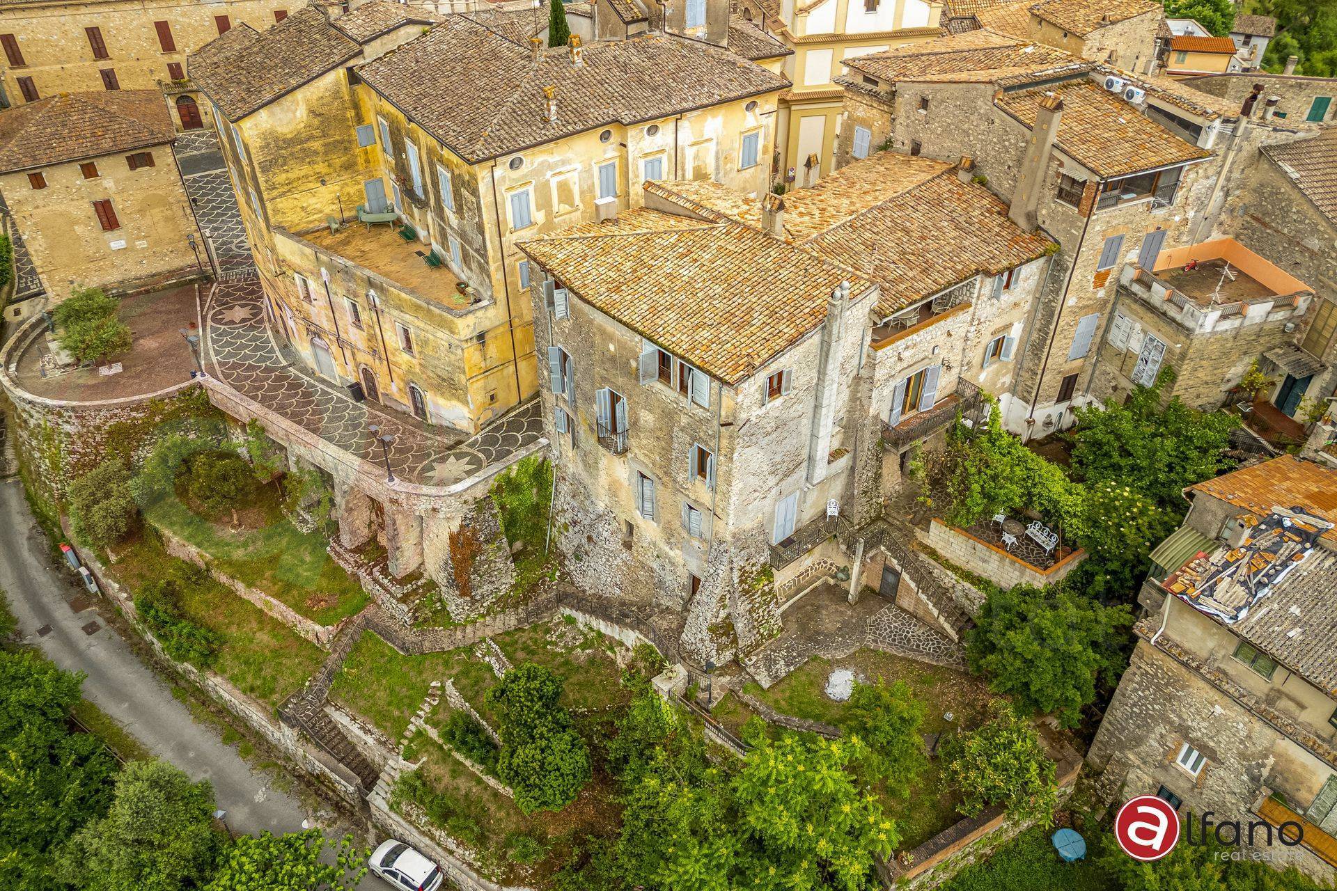 Palazzo storico in vendita a Falvaterra