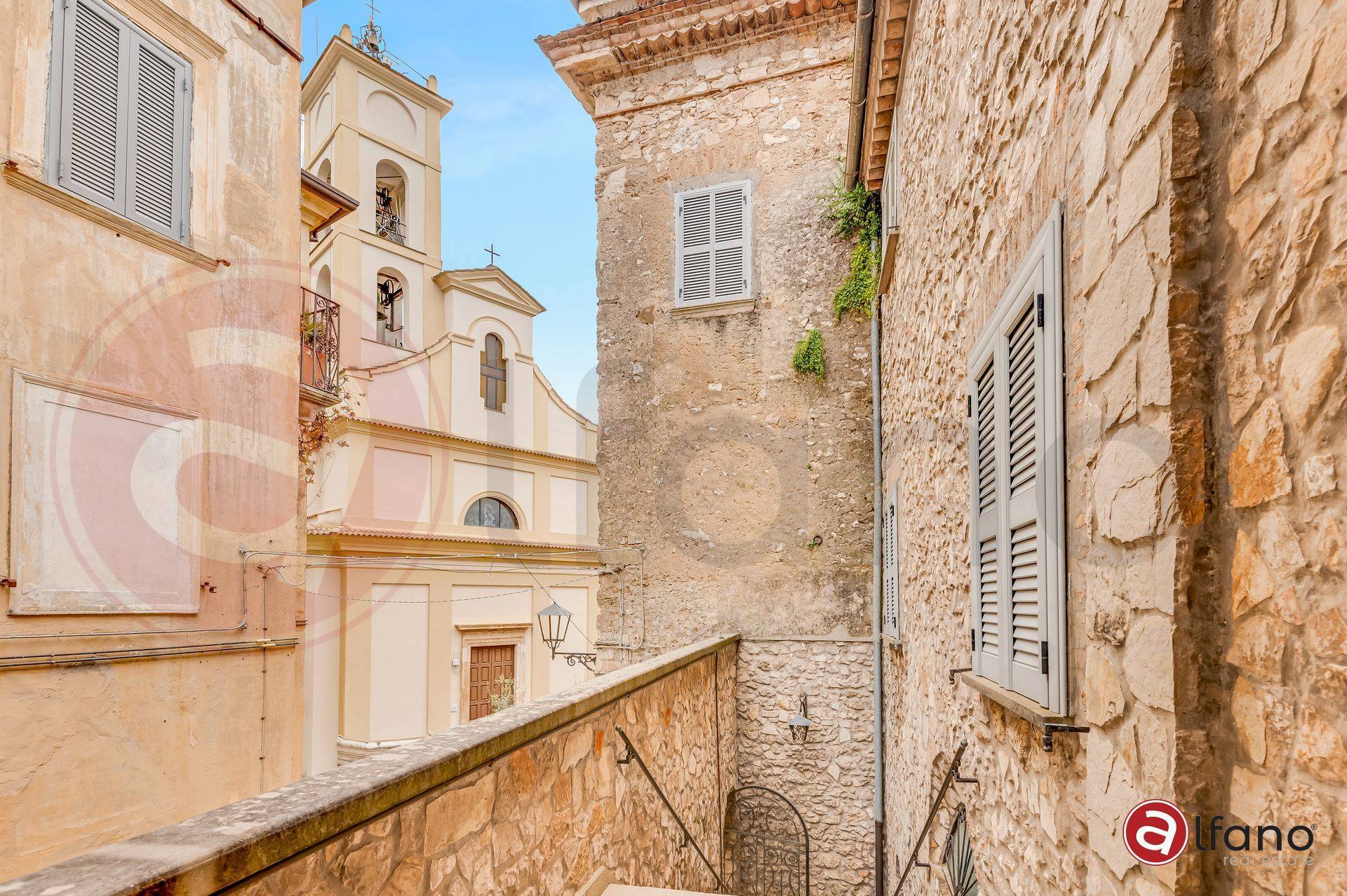Palazzo storico in vendita a Falvaterra