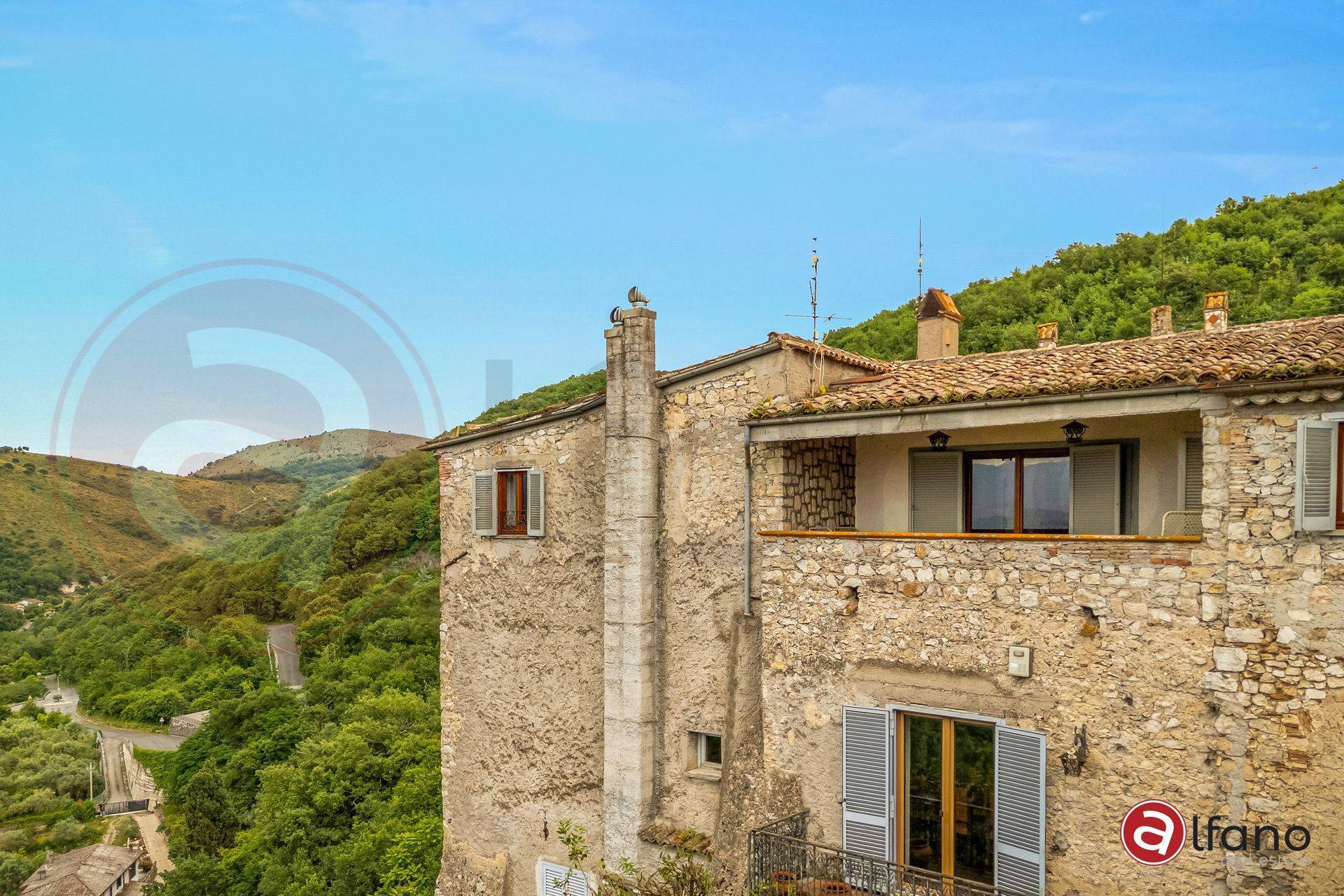 Palazzo storico in vendita a Falvaterra