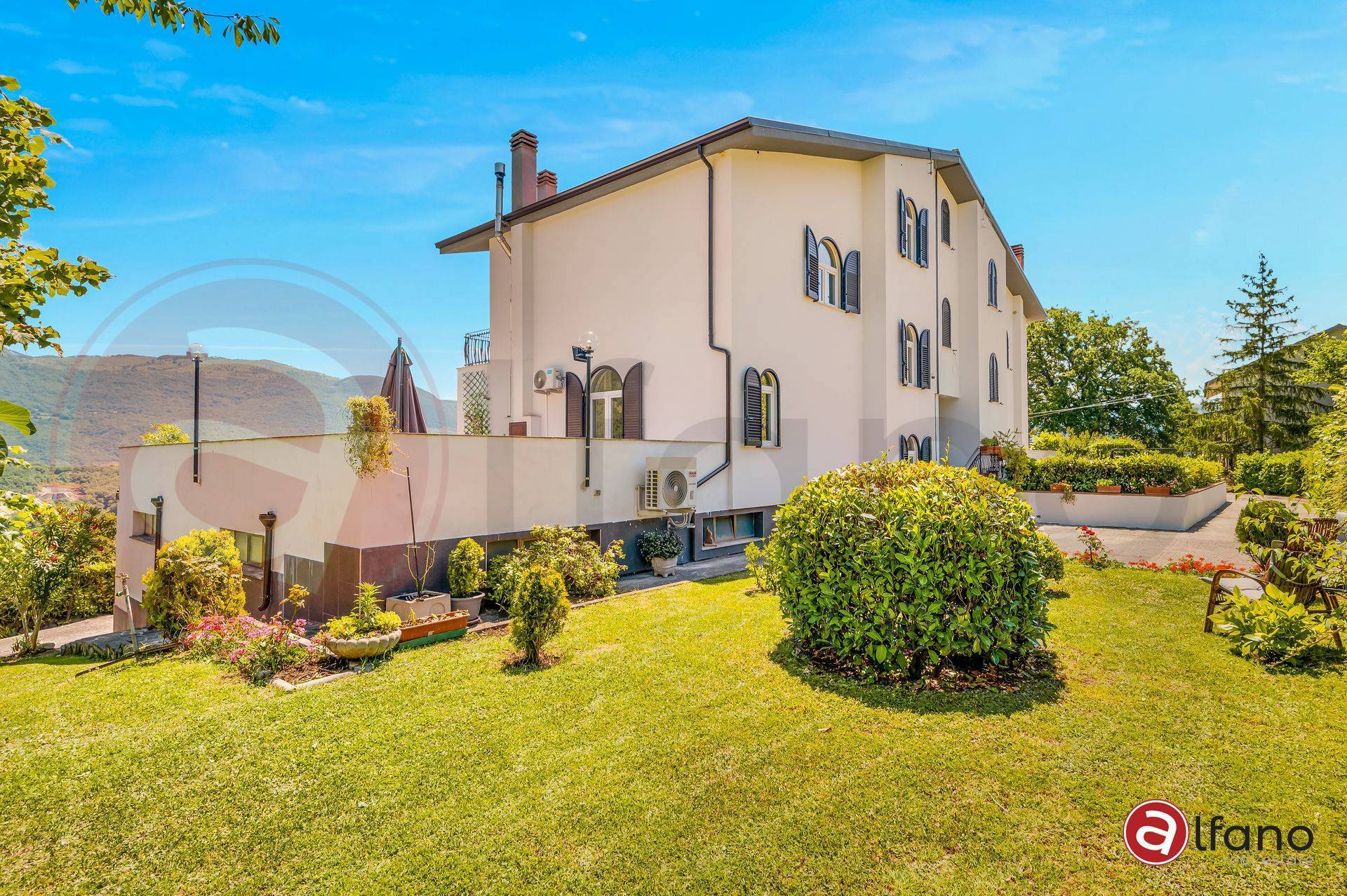 Villa bifamiliare in vendita a Isernia