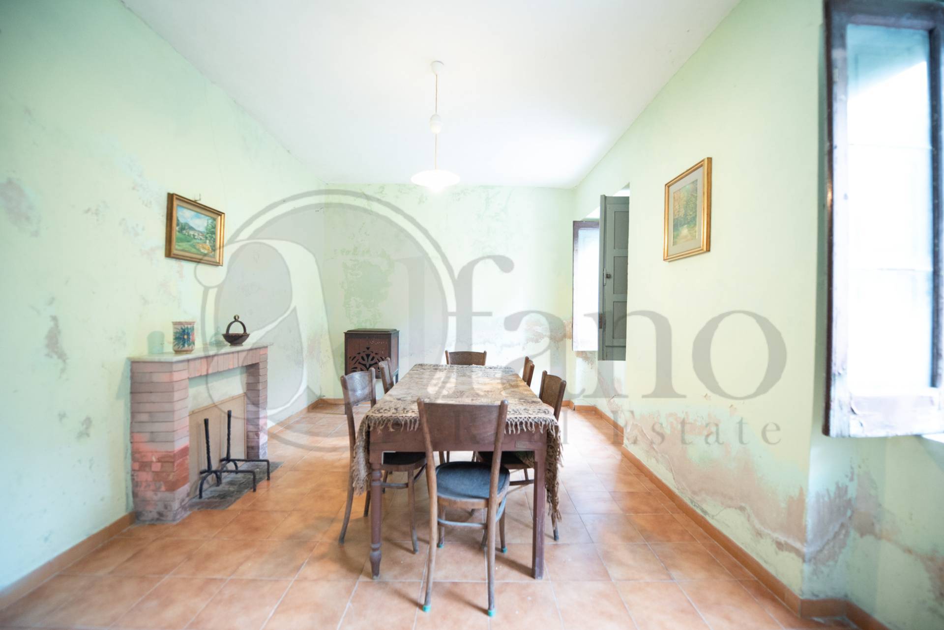 Casale di campagna in vendita a Paterno