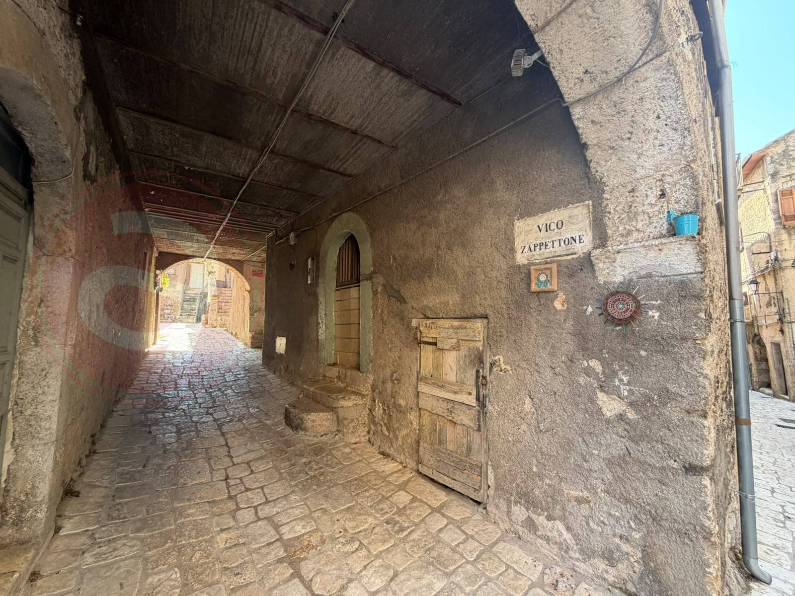 Abitazioni tipiche storiche in vendita a Colle San Magno