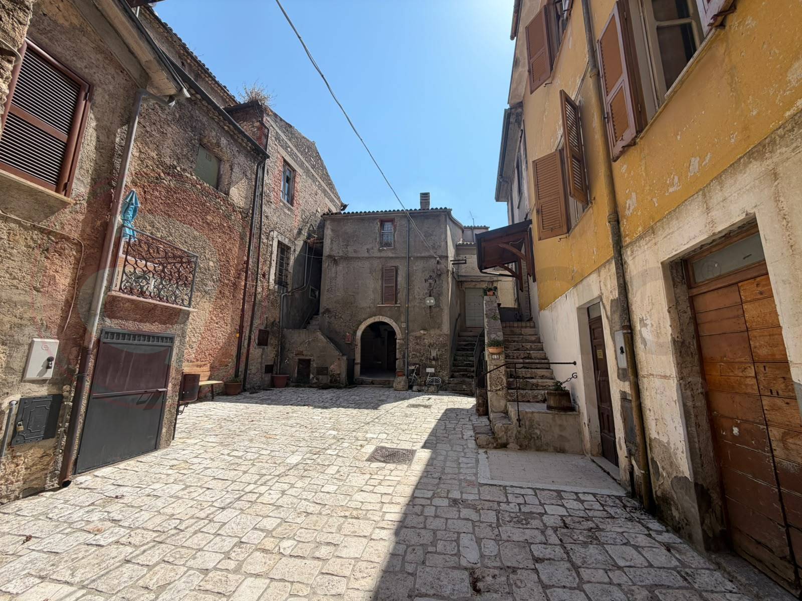 Abitazioni tipiche storiche in vendita a Colle San Magno