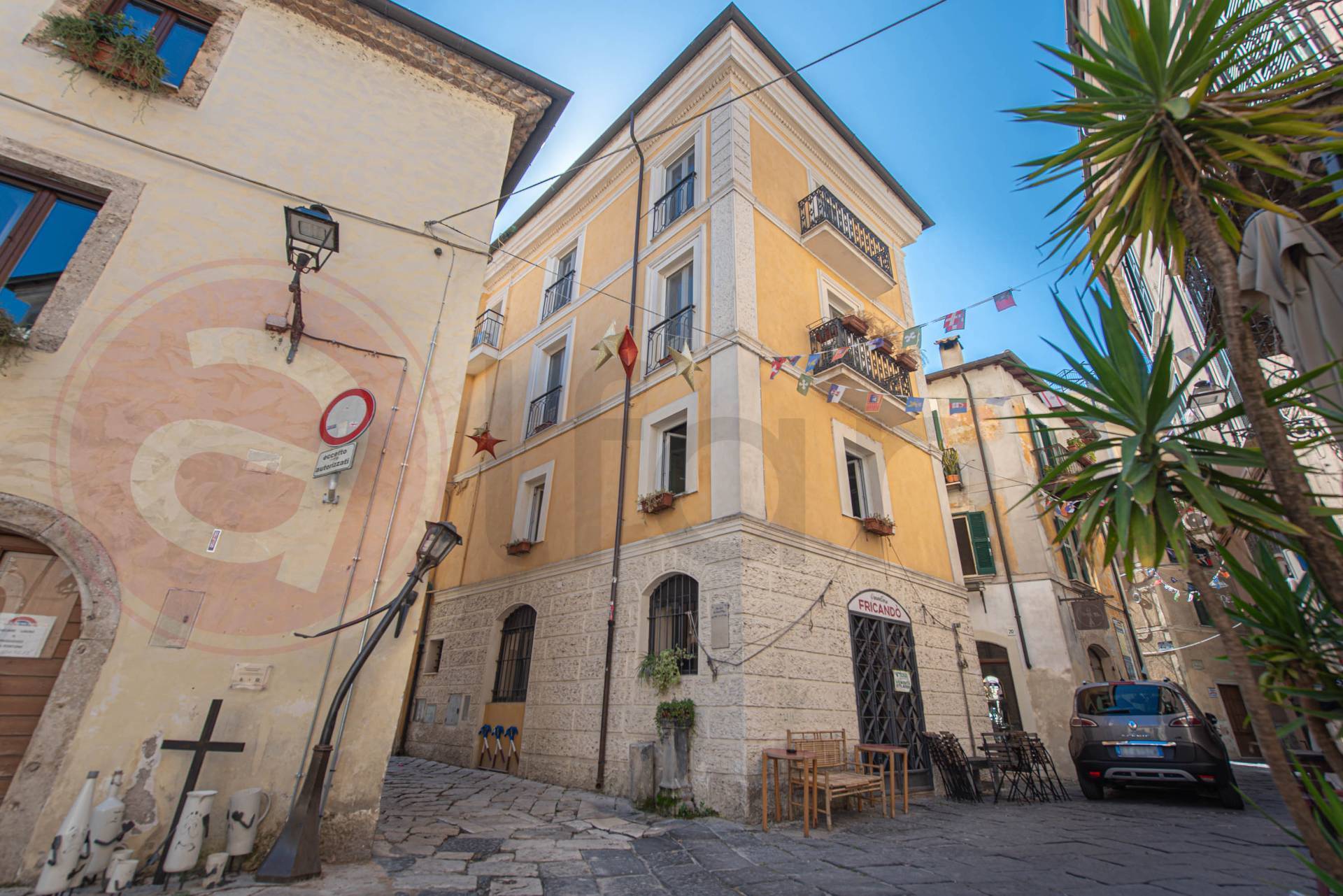 Abitazioni tipiche storiche in vendita a Isola del Liri