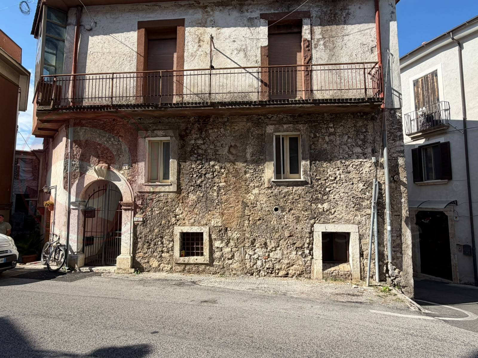 Abitazioni tipiche storiche in vendita a Roccasecca