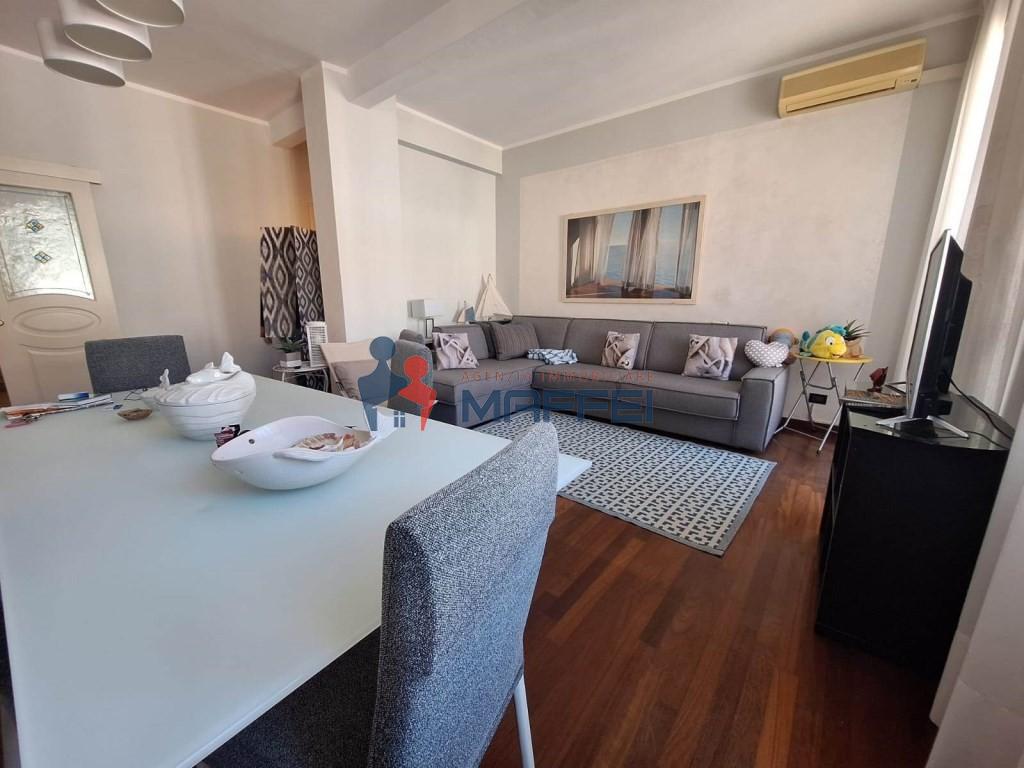 Appartamento in vendita, Viareggio centro mare