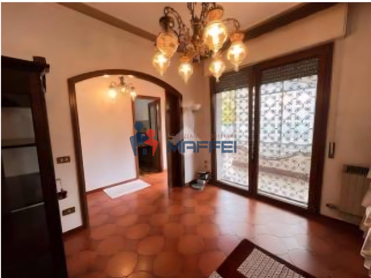 Villa Bifamiliare con giardino, Viareggio torre del lago-marina