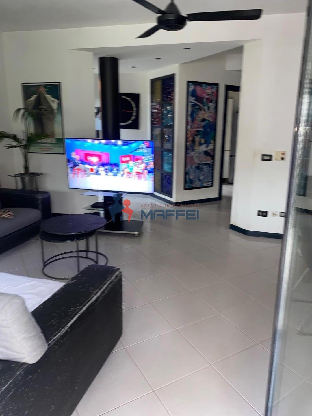 Villa Quadrifamiliari in vendita a Viareggio