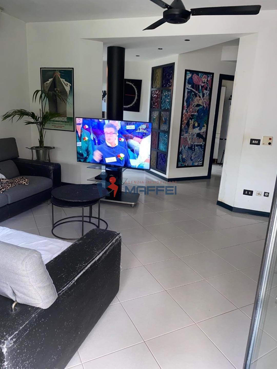 Villa Quadrifamiliari in vendita a Viareggio