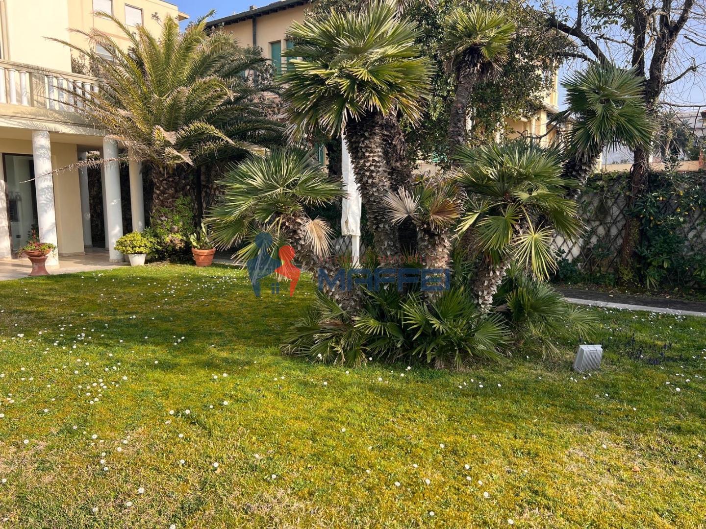 Quadrilocale in vendita, Viareggio passeggiata