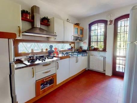 Villa con giardino, Viareggio citt� giardino