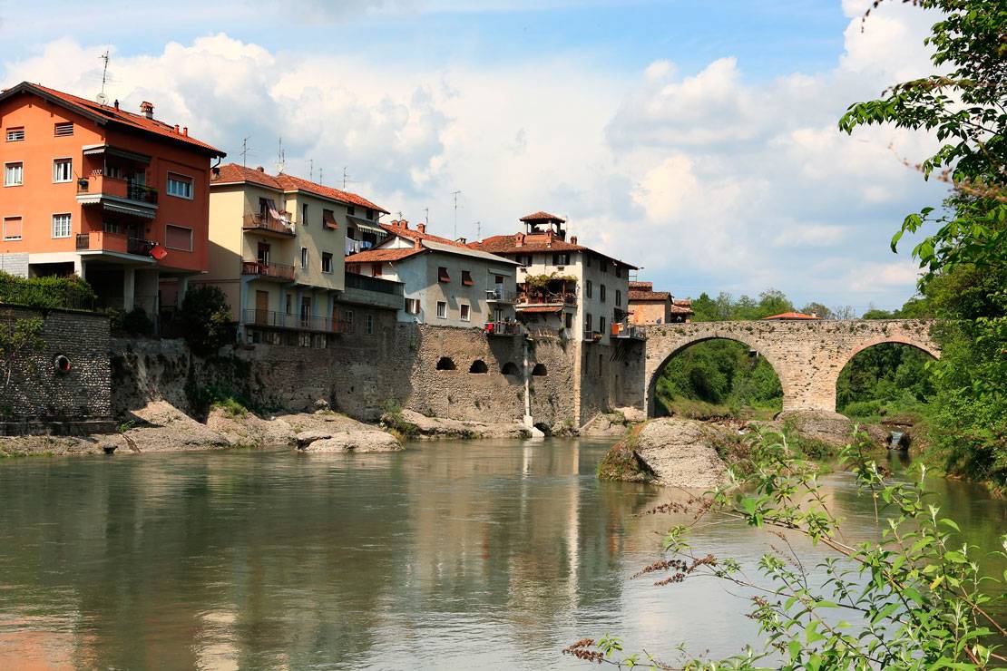 Stabile / Palazzo in vendita a Brembate