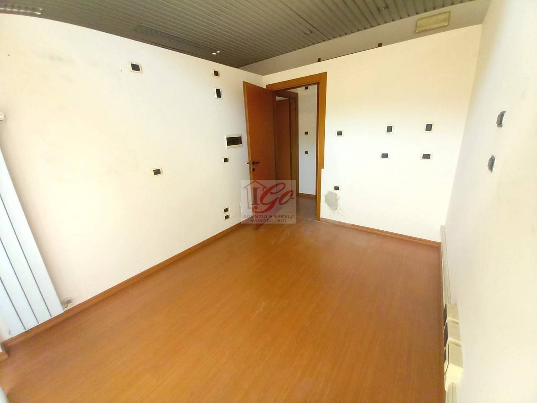 Negozio in vendita a Trezzo sull'Adda