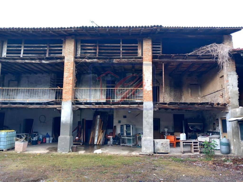Rustico in vendita a Boltiere