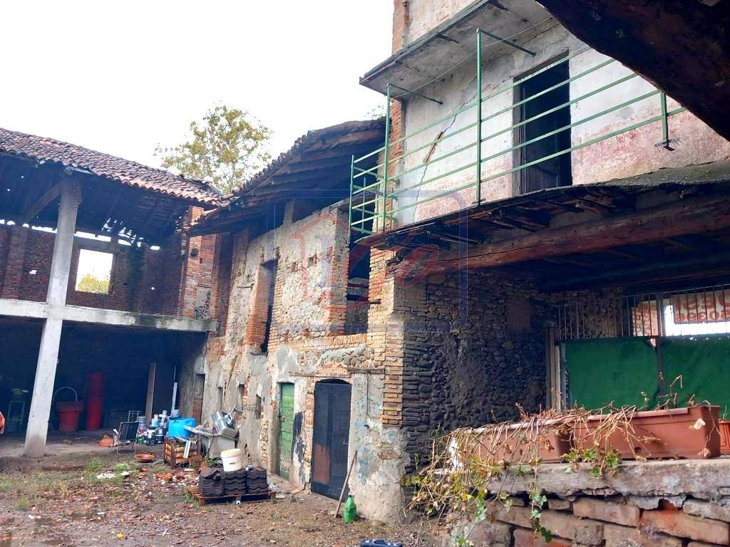 Rustico in vendita a Boltiere