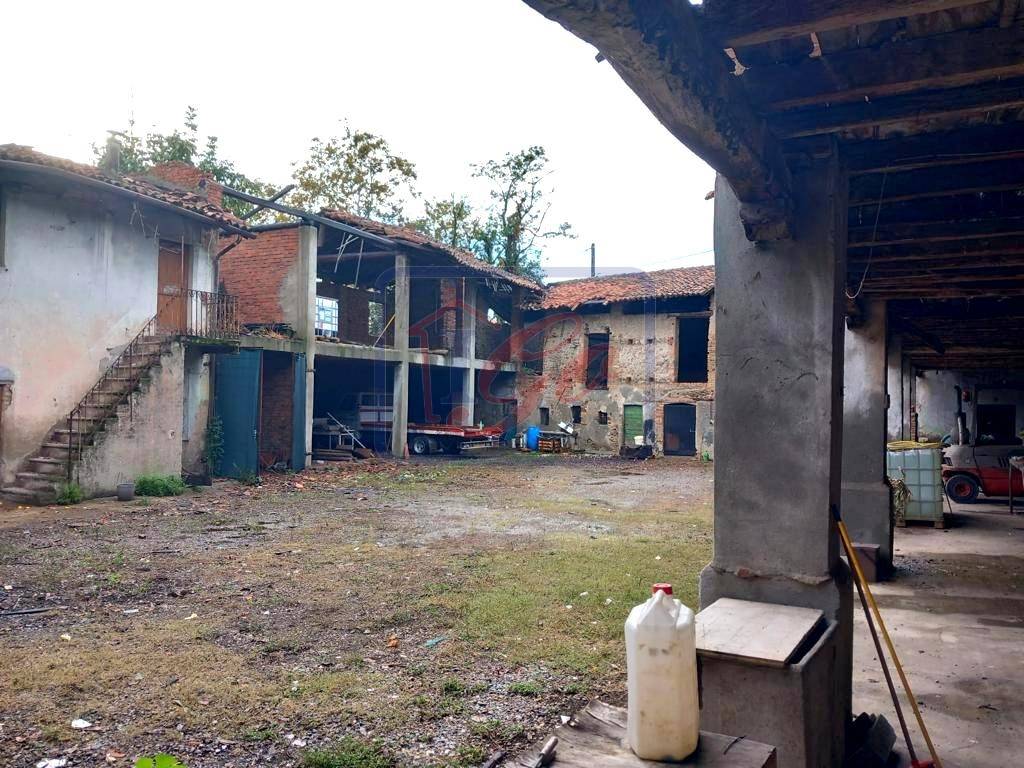 Rustico in vendita a Boltiere