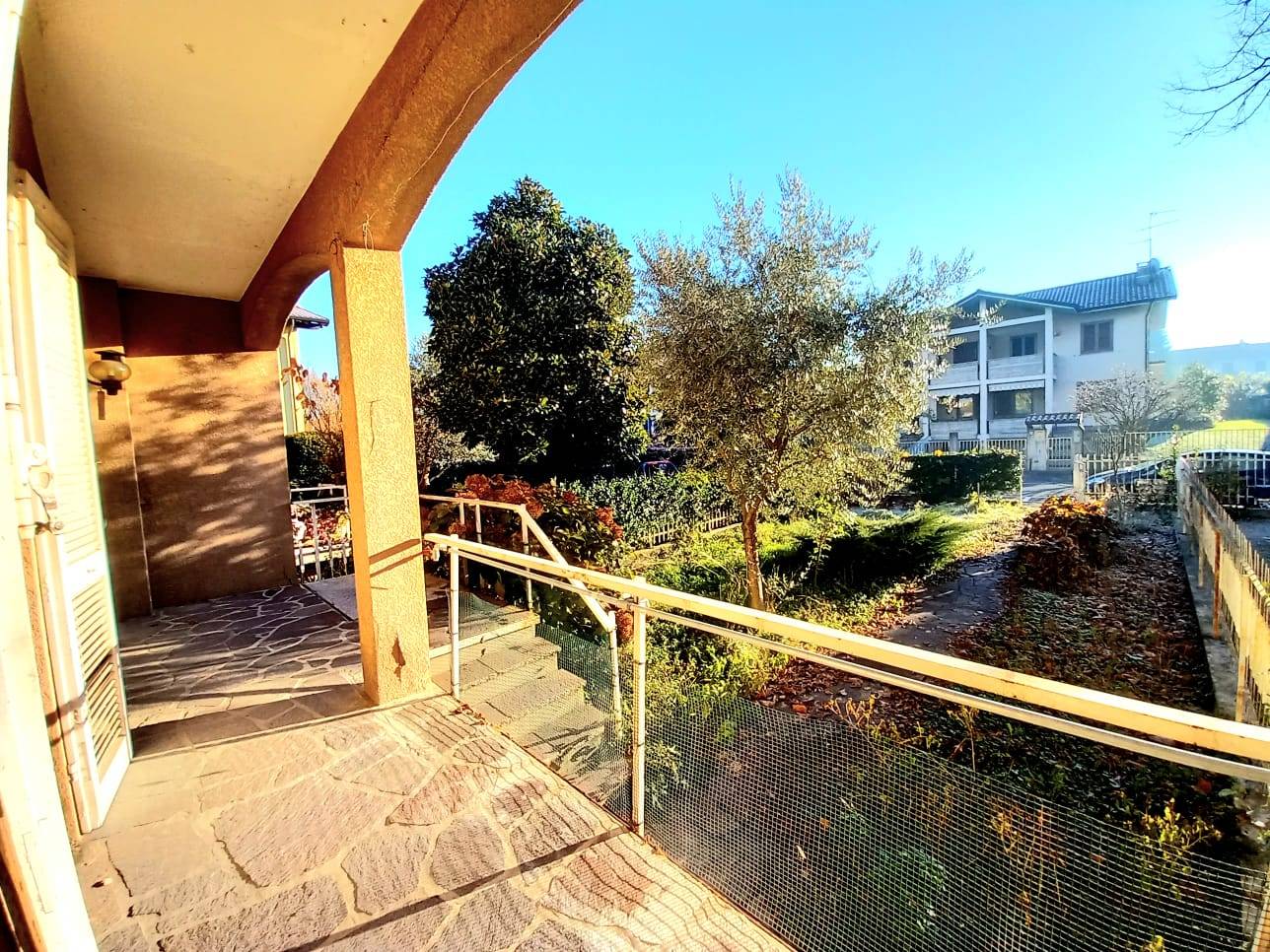 Villa a schiera in vendita a Bernareggio