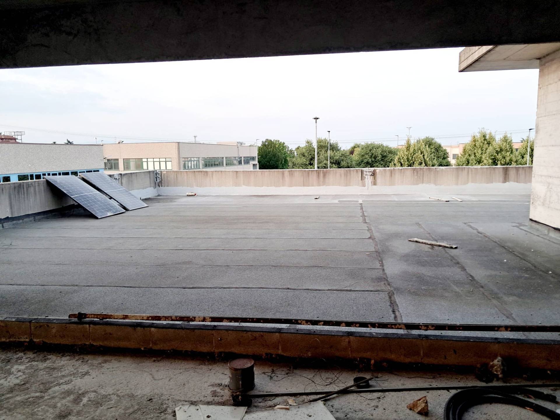 Capannone in vendita a Trezzano Rosa