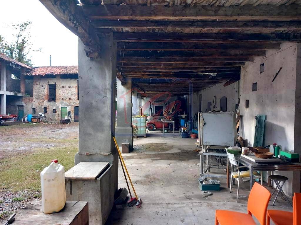 Rustico in vendita a Boltiere