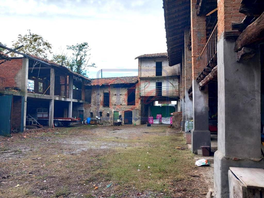 Rustico in vendita a Boltiere