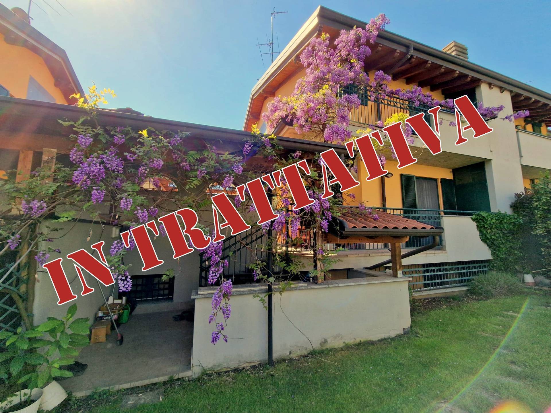 Villa Bifamiliare in vendita a Cornate d'Adda