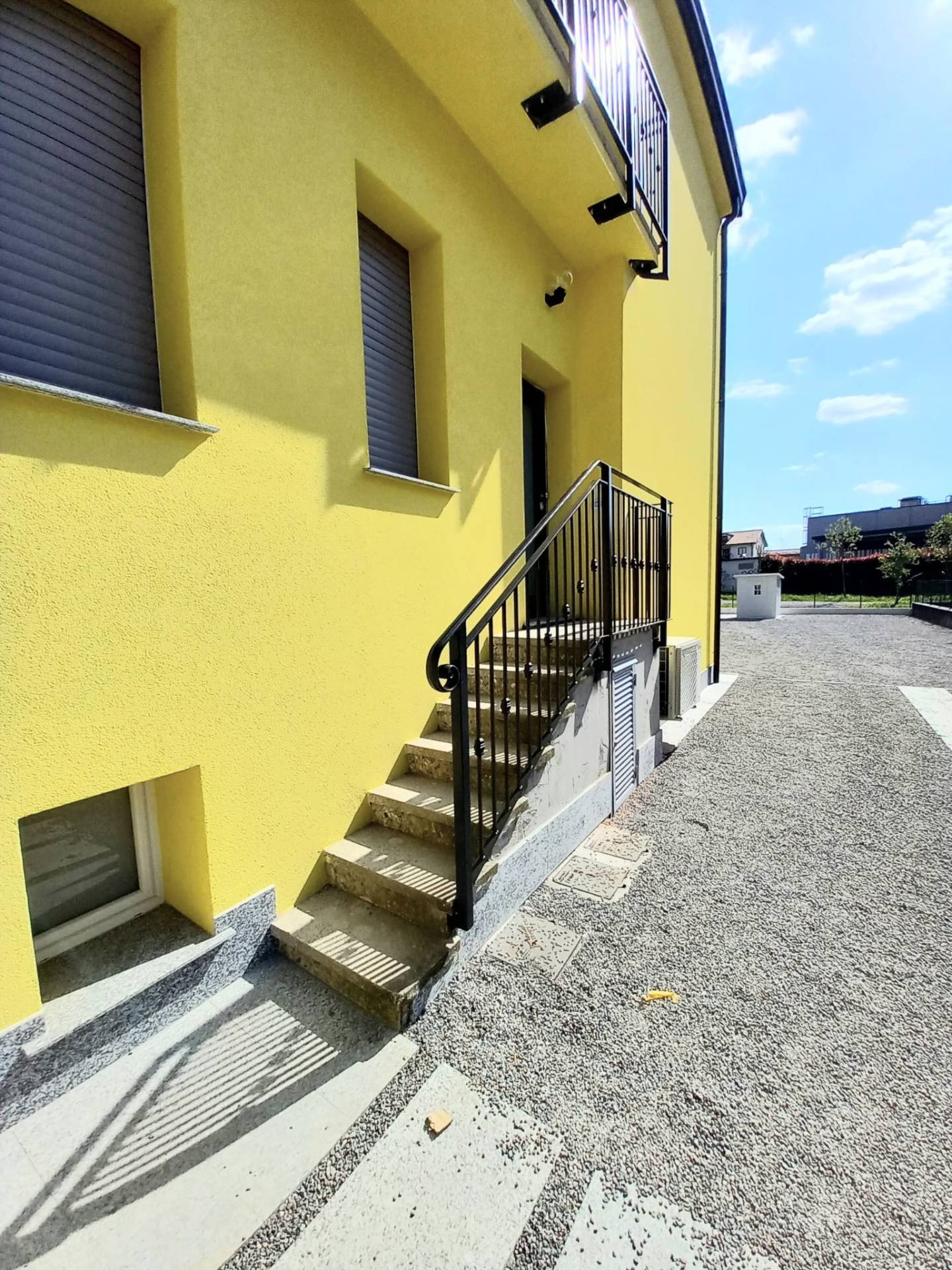 Villa di testa in vendita a Trezzo sull'Adda