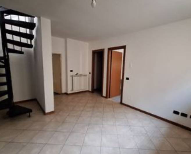 Trilocale in vendita a Bernareggio