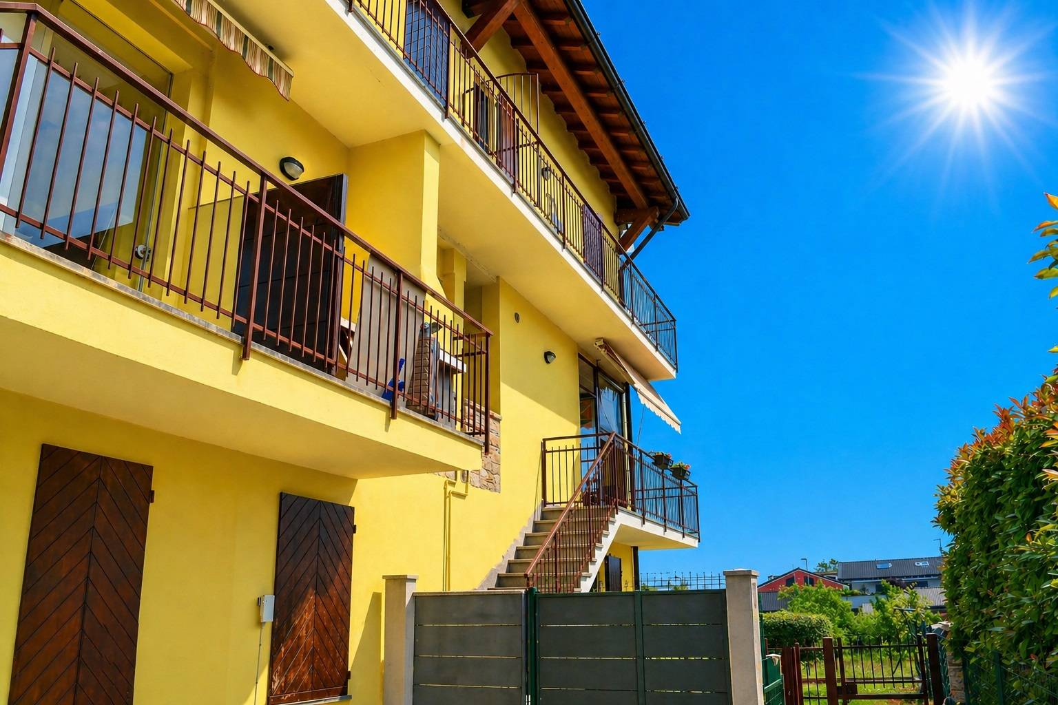 Porzione di Casa in vendita a Trezzano Rosa