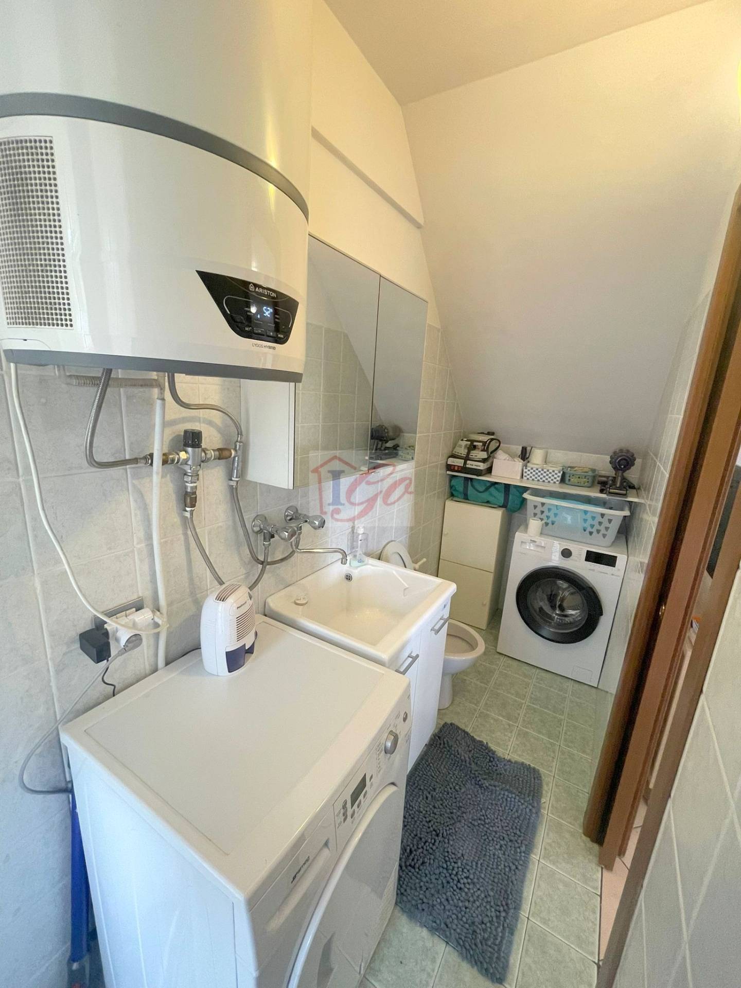 Porzione di Casa in vendita a Trezzano Rosa