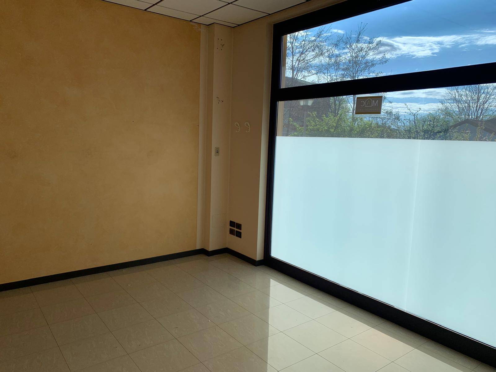 Locale commerciale in vendita a Bolgare