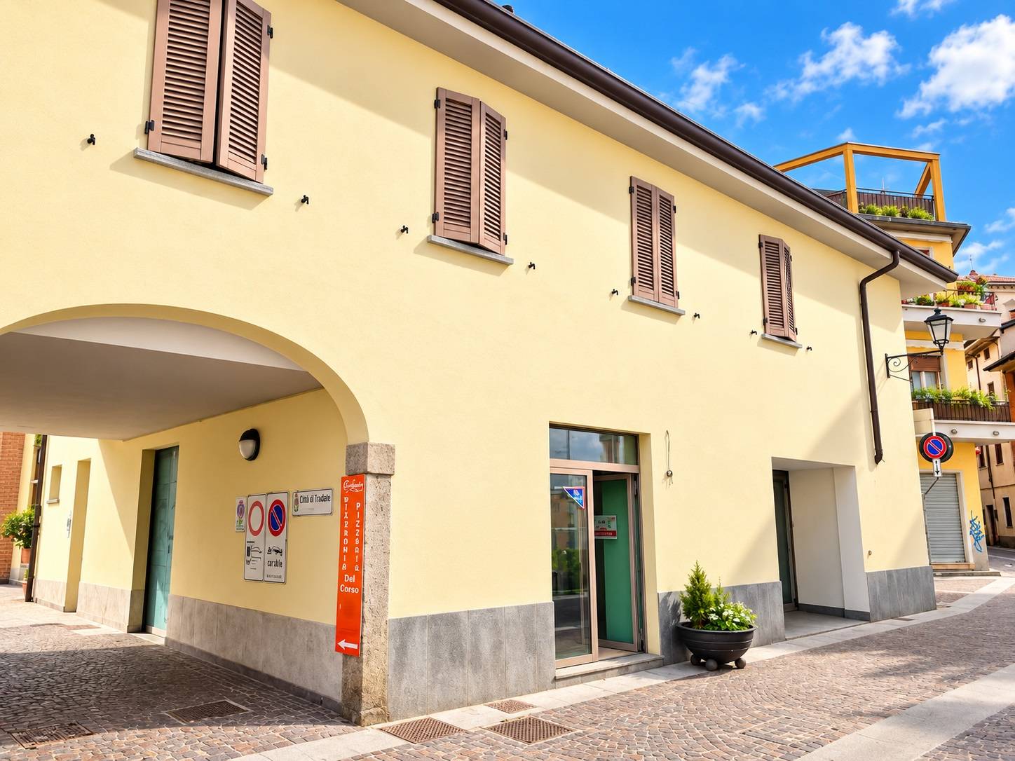 Locale commerciale in vendita a Verdello