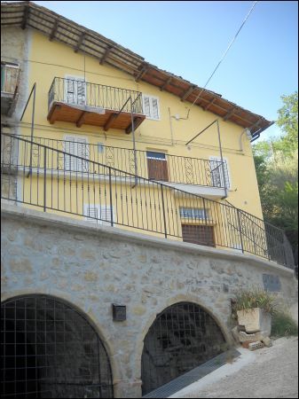 Casa indipendente con terrazzo Ascoli Piceno venagrande