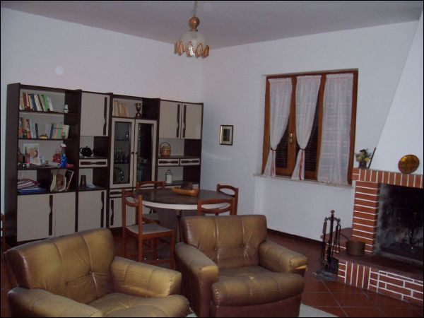 Casa indipendente in vendita a Ascoli Piceno, S.Maria a Corte