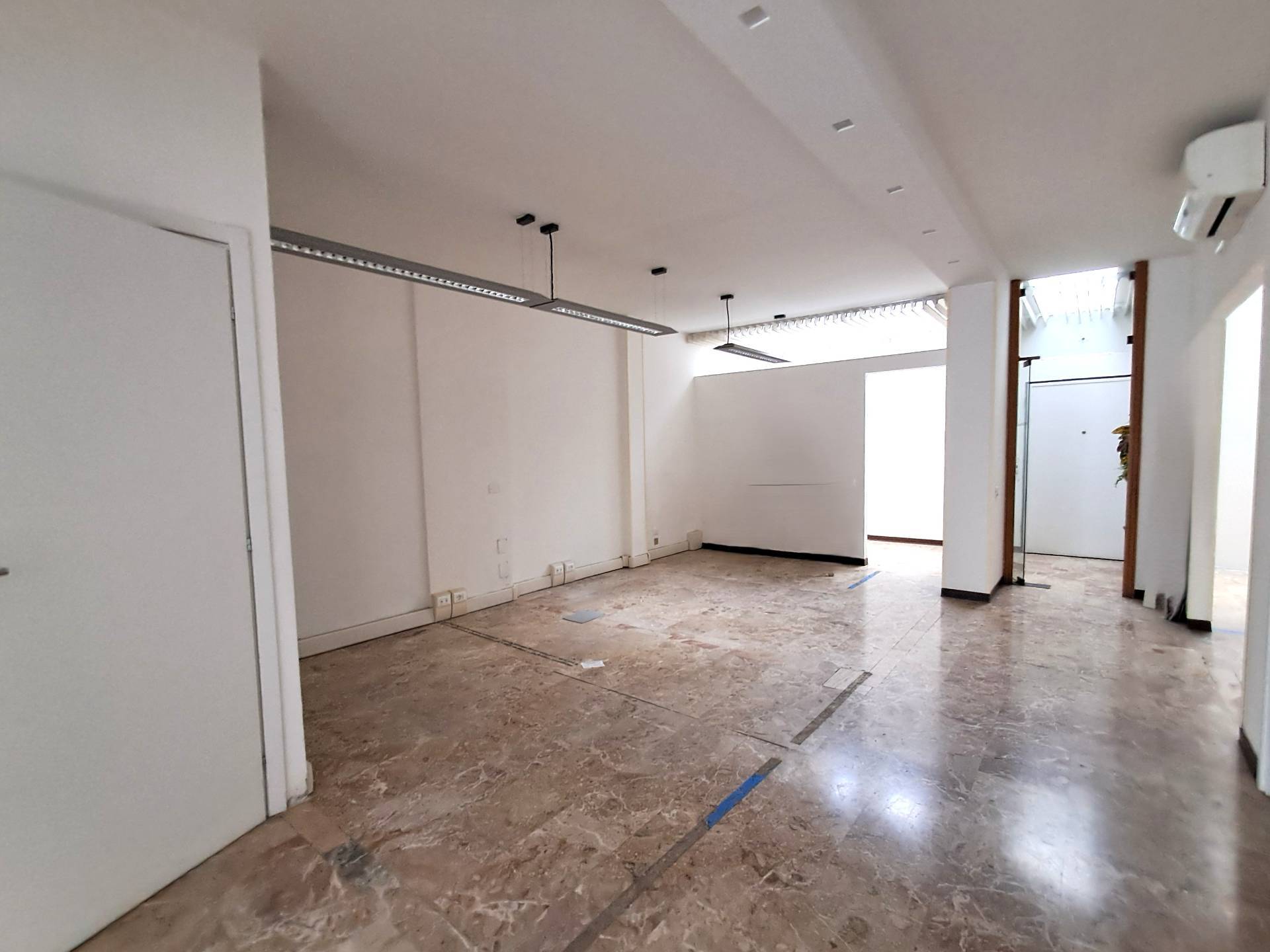 Ufficio in vendita a Ascoli Piceno, Centro Storico