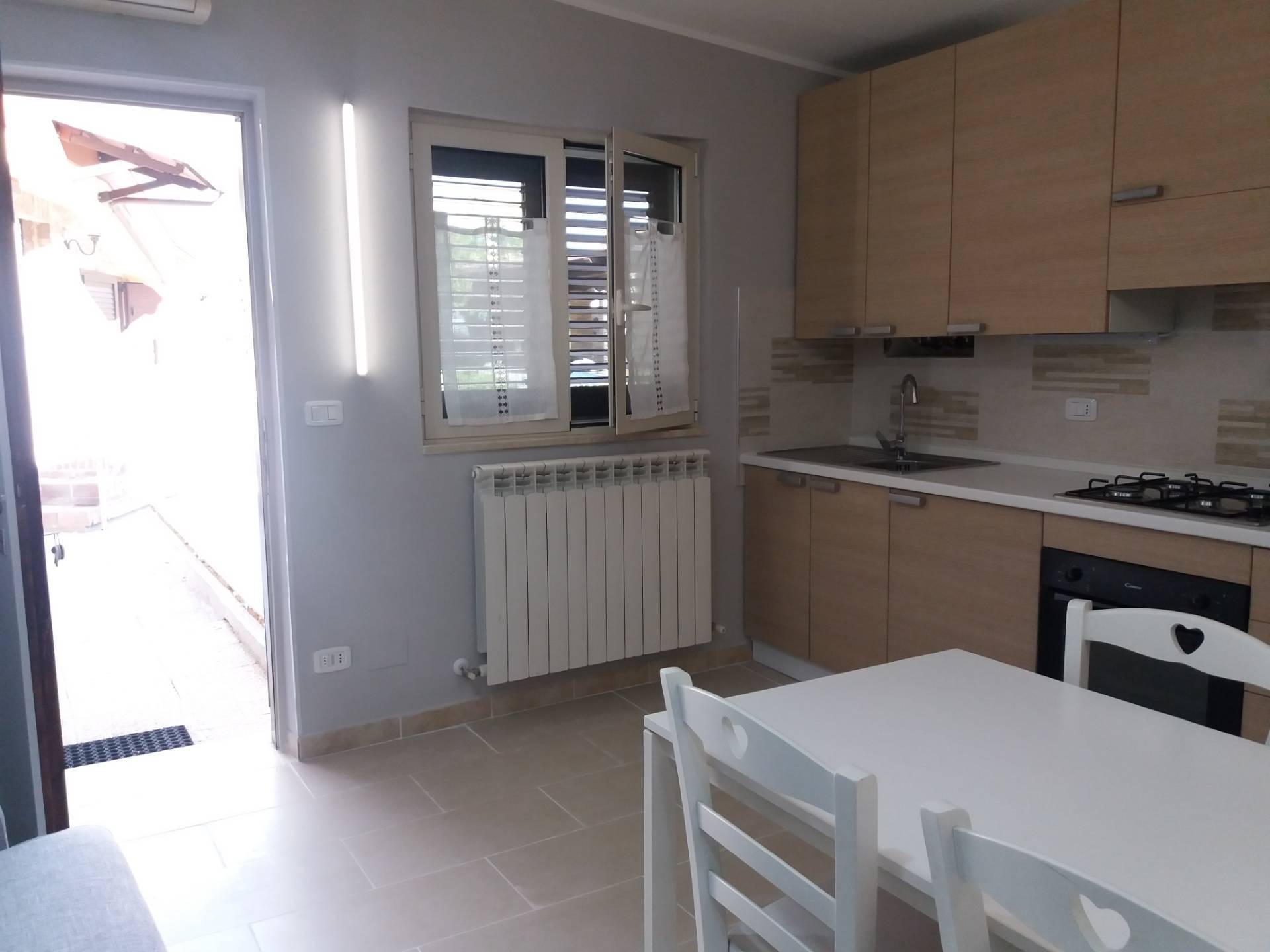 Appartamento in affitto a Ascoli Piceno, Monterocco