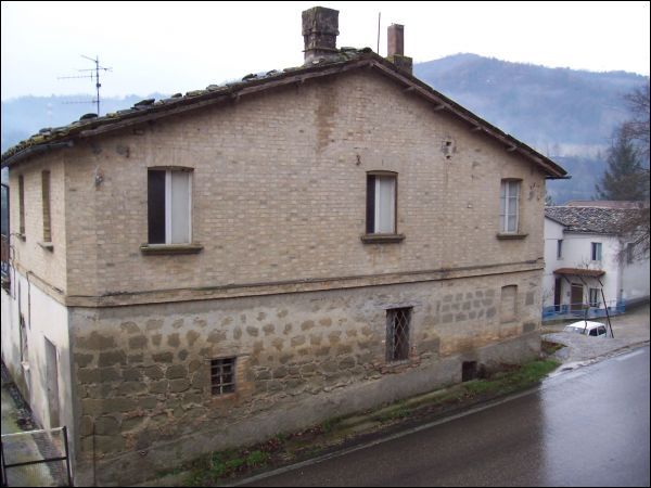 Casa indipendente in vendita a Roccafluvione