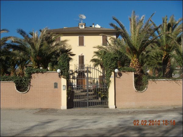 Villa in vendita a Ascoli Piceno