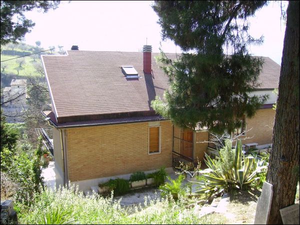Villa in vendita a Ascoli Piceno, Monticelli