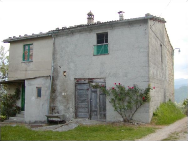 Casa colonica in vendita a Ascoli Piceno, Venagrande