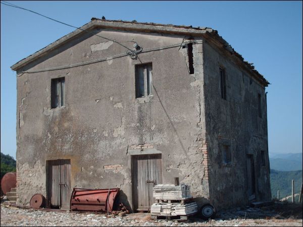Casa colonica in vendita a Palmiano