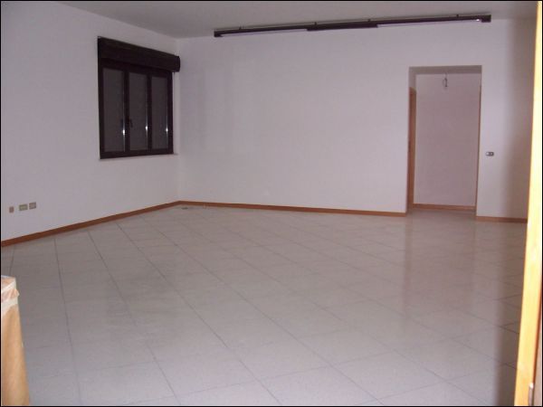 Capannone in vendita a Folignano, Piane di Morro