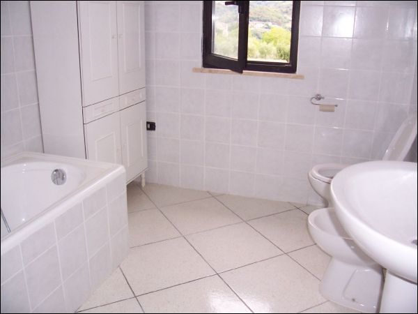 Capannone in vendita a Folignano, Piane di Morro