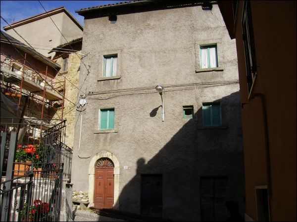 Casa indipendente in vendita a Arquata del Tronto